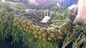 Kusadasi produce market: Artichokes ...